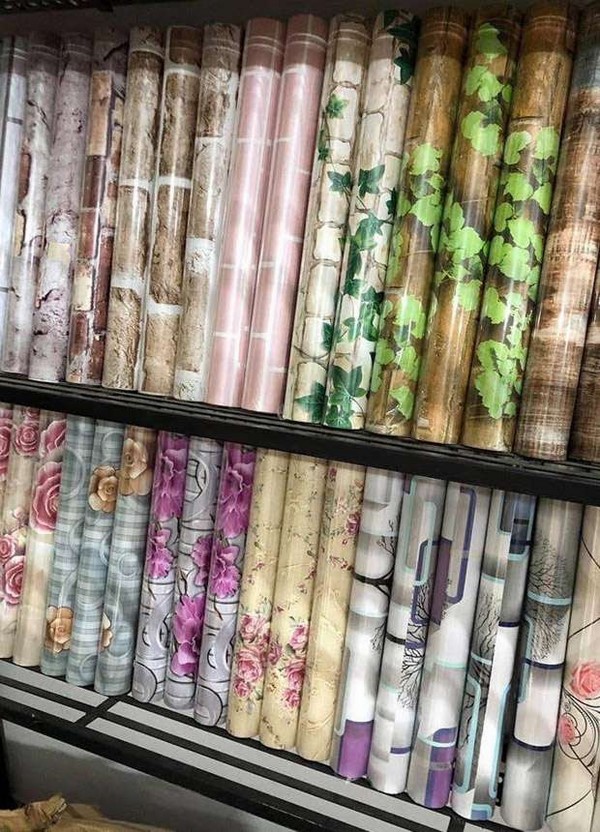 Hướng dẫn thi công decal cuộn dán tường