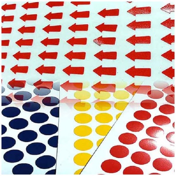 Giấy Decal được sử dụng phổ biến để in mũi tên
