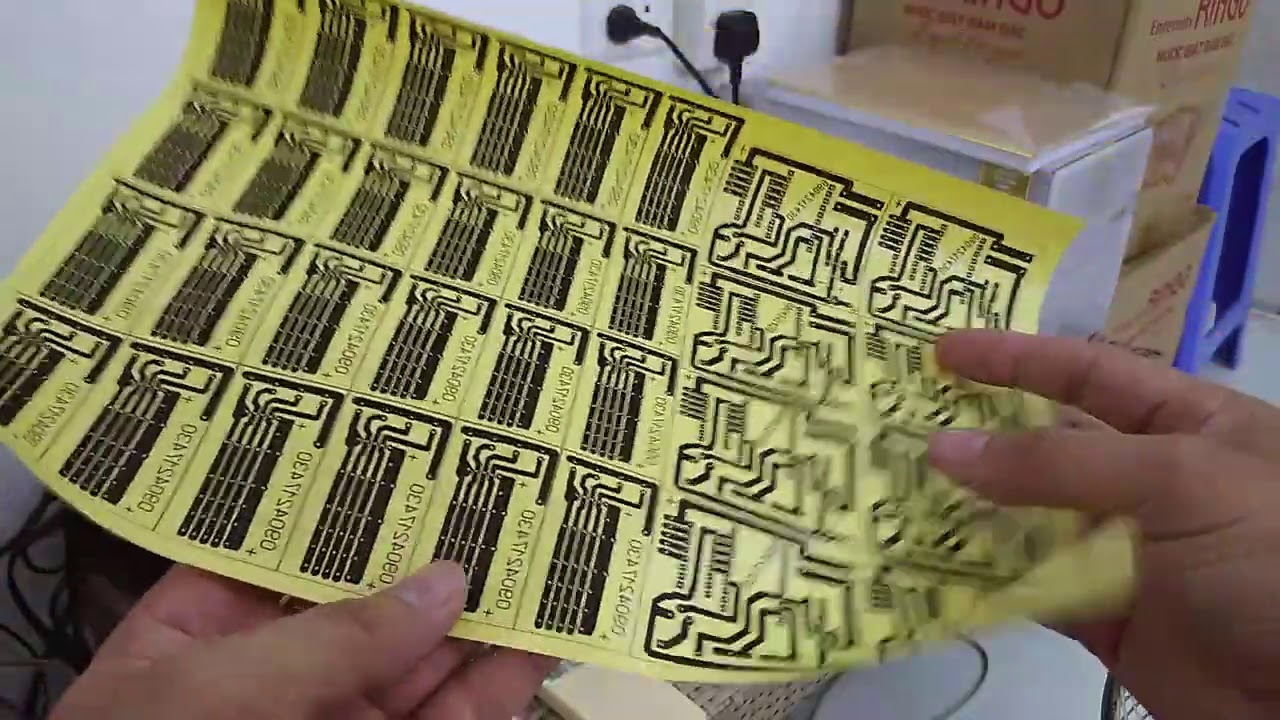 Giấy in mạch điện tử là gì? Giá như thế nào?