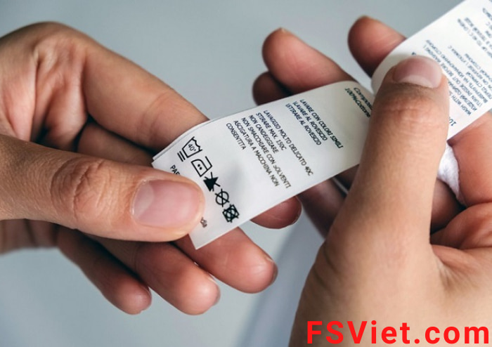 Một vài yếu tố giúp bạn chọn lựa được cơ sở in mác giấy gắn quần áo uy tín