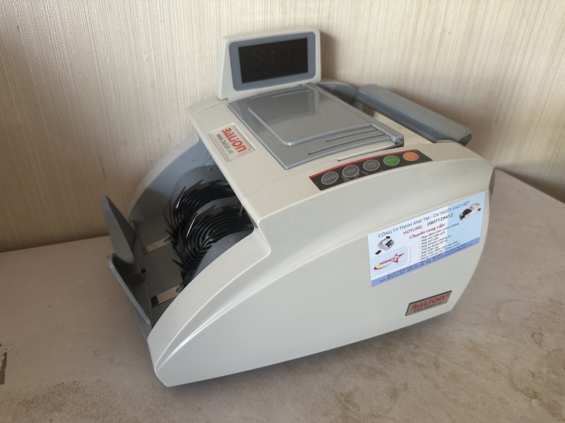 lưu ý khi sử dụng máy đếm tiền