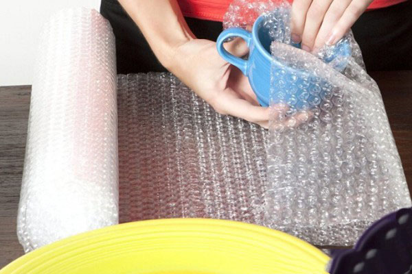 Có nên sử dụng túi xốp hơi, túi xốp khí đóng gói hàng hóa?